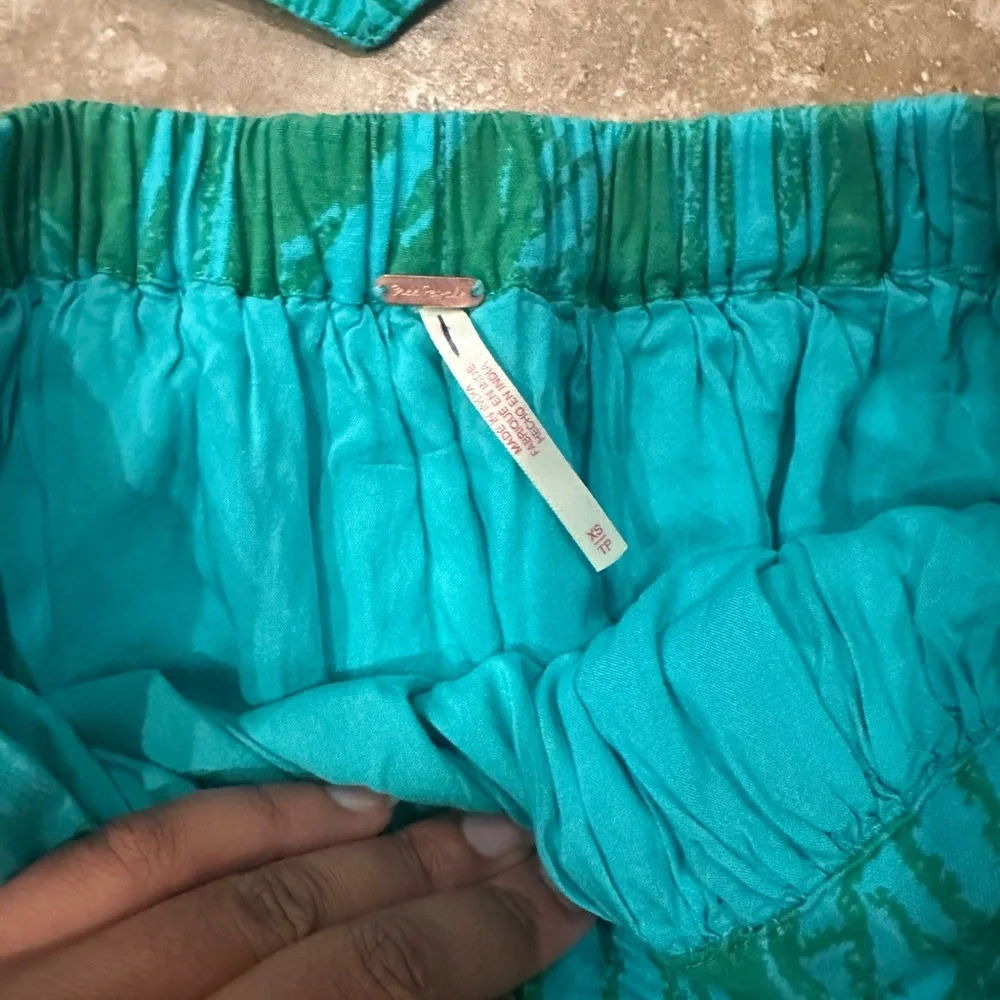 FREE PEOPLE 2 Piece Tropical Vaca Copa Cabana Smock Halter Top Skirt Set NWT XS - Picture 9 of 10